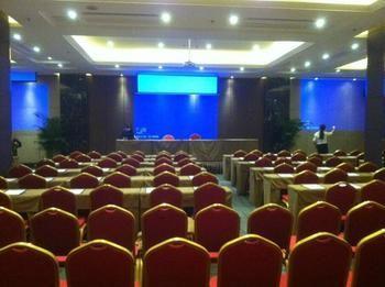 Rising Hotel Chongqing Bagian luar foto