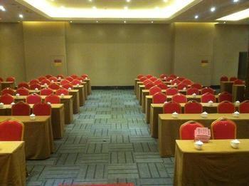 Rising Hotel Chongqing Bagian luar foto