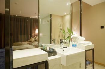 Rising Hotel Chongqing Bagian luar foto